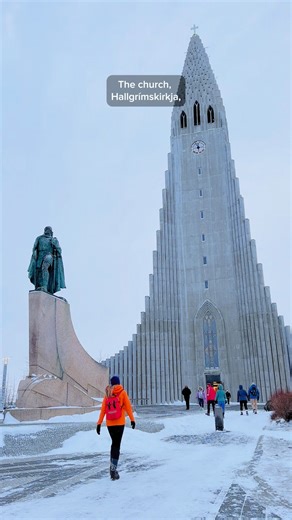 What’s your favorite architecture in Iceland? 🇮🇸❤️ Hallgrímskirkja is definitely worth a visit! ⛪🤩 The church is 74.5 meters tall (244 ft), which makes it the tallest building in Reykjavík. Its design was inspired by Iceland’s basalt lava columns — giving it that dramatic, almost otherworldly look. | Guide to Iceland