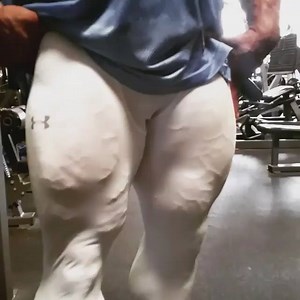 Shawn Rhoden leg day | Stars of Bodybuilding