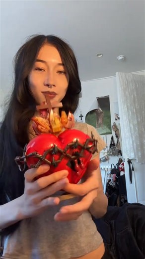 ✨ Build Faith, Brick by Brick 🙏 This **Sacred Heart of Jesus Brick Set** is not just a creative building project, but also a spiritual cleansing. Each brick symbolizes the rebuilding of faith and love, allowing you to experience peace and devotion during the building process 💖. Simple to assemble and exquisitely detailed, it illuminates your heart of faith even without light. Let it adorn your living room, desk, or prayer corner, becoming a perfect fusion of faith and art. #FaithInEveryBrick #