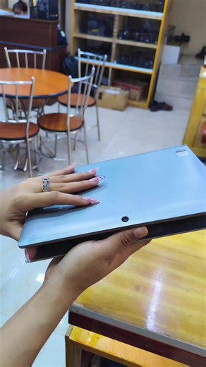 Discover the Versatile 2 in 1 Laptop