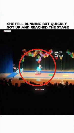 She Got Up After Falling And Danced 👏 #BabyGirlFallDownStage #BabyGirl #StageFall#CuteBaby #trend