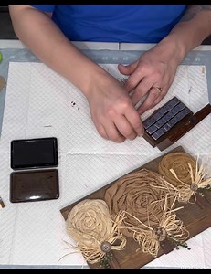 405K views · 4.9K reactions | A quick and simple fall craft. Thank you for watching 殺 | Booxie & Button Designs | Facebook