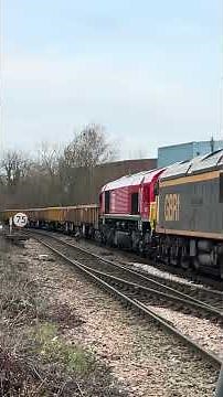 Class 69 & 66 pass Warminster #train #railway