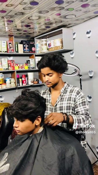 #vairalvide#haircut#hairstyle #LoockSmart #NewLook#