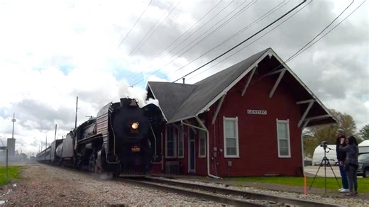 Iowa Interstate 2-10-2 6988 at Geneseo, IL. Filmed by Josh Jodlowski. | Dynamo Productions