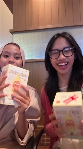 Unboxing Twinkle Twinkle EXO Collectibles