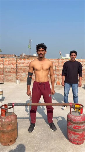 ilyaskhiladi on Instagram: "Ilyaskhiladi kung fu hard work #viral #viralreels #trending"