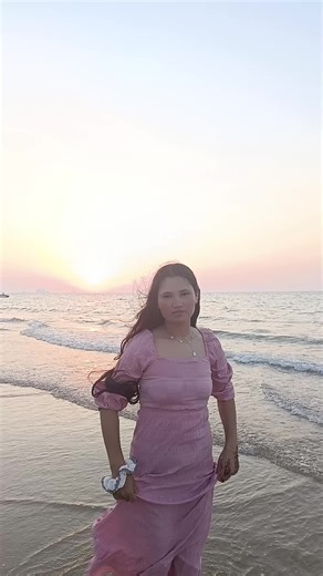 Enjoy a Joyful Holiday at the Beach