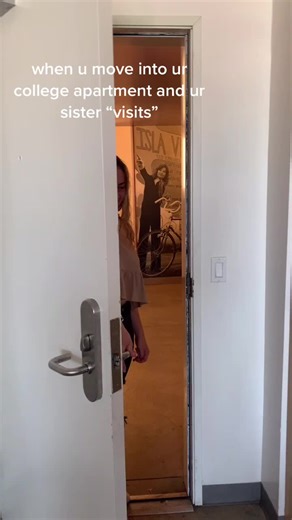 Natalie Robinson (@natalierobinson01)’s videos with so where is my bedroom goin to be..... - Nitya