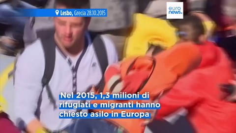 Grecia, inizia il processo per 24 operatori umanitari che prestarono soccorso ai migranti a Lesbo