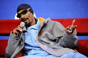 Snoop Dogg Offers Home to Snoop the Dog After Viral Video of Cruel Abandonment