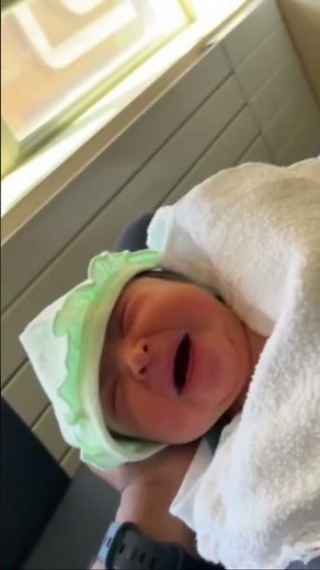 Newborn yawning sound #babygirl #baby #newborn