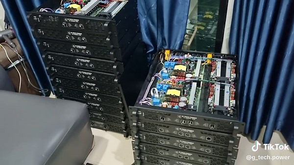 #เพาเวอร์แอมป์ #รับประกอบเพาเวอร์แอมป์จังหวัดนครพนม #ทีมงานพ่อลูกอ่อน #เครื่องเสียงกลางแจ้ง #อมตะนครชลบุรี