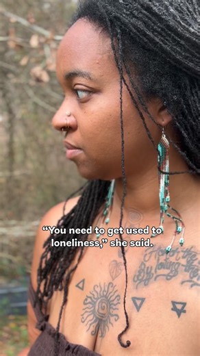 Angie Ría Pope on Instagram: "“Get used to being alone.” That’s what we tell people who are becoming dangerous in their truth. We don’t say it because they’re wrong but because the system around them is terrified to have to reorganize. Loneliness gets framed as a rite of passage. It’s a sign you’re evolving. In the 1%. The tax you pay for seeing clearly. But the body knows better. Loneliness isn’t proof of growth. Power travels in packs. And I had to choose. Stay alone and lick my wounds. Or ris