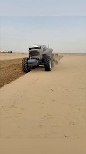 In Xinjiang, northwest China, driverless tractors are now used to plow fields.A glimpse into the future of agriculture.Video from nongjiju@ChineseEmbinUS @zhu_jingyang @zhang_heqing @CGMeifangZhang @Ma_WuKong