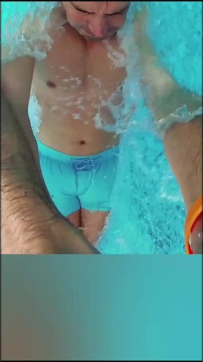 Hvor er dette? #pool #underwater #fun #fyp #foryou #swim