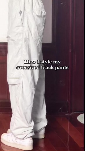 Thrifted this track pants and it becomes my essential ✨ #thrifed #trackpants #outfit #fypシ #thrifthaul #oversize