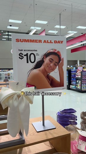 very sofia richie core 🎀 love these satin bows at target! #hairbow #sofiarichiestyle #coquette #summer2023 #fallfashion #quietluxuryinspo #oldmoney #weddingaccessories #balletcore #sophisticatedchic #cottagecore #imnotsofiarichiebut