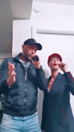 Vidéos de Anthony Cano Navero (@anthonycanonavero) avec Isabelle a les yeux bleus - Les Inconnus