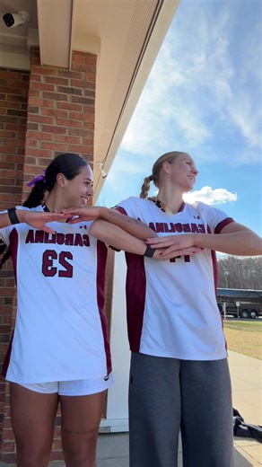 sydney.middaugh (@sydney.middaugh)’s videos with Fancy Footwork - Chromeo