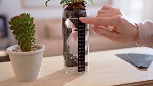 Zonon 24 Pcs Stick on Thermometer Strip for Brewing Fermenting Temperature Sticker Decal Crystal Adhesive 46-93 °f (8-34 °c) Digital Display Sticker for Wine Beer Aquariums
