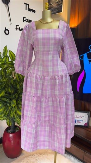 PLUS SIZE CLOTHING ON A BUDGET on Instagram: "Very Gorgeous Boohoo MIDI Dress🖤 UKSIZE: 16 PRICE: 20000 #plussizefashionnigeria #curvygirlsrock #bodypositivitynigeria #plussizethrift #curvyfashionista #letaplussizethrift #plussizefashion #plussizedress #plussizedresses #thrifteddress"