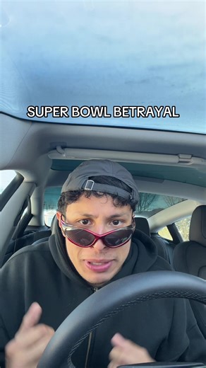 WHO IS WINNING THE SUPERBOWL #gymtok #gymmotivation #superbowl #badbunny #babaknowsbest