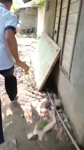 grabe di na tlaga safe sa pinas jusko pati school may barilan na, nakakaawa 😭😭 #banganationalhighschool #southcotabato #shootingincident #fyp #foryoupage