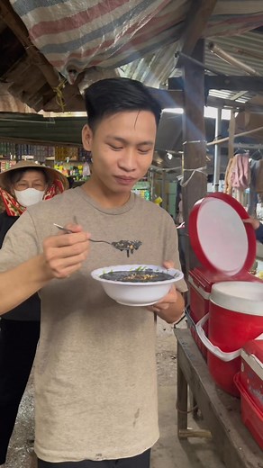 107K views · 1.1K reactions | Bát cháo sáng ít chỗ còn có #botrecon | Bố Trẻ Con | Facebook