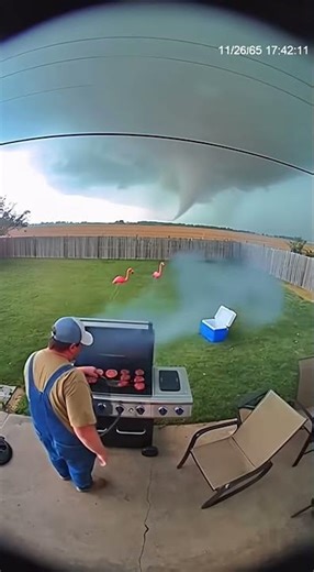 Redneck Keeps Grilling… Even With a Tornado Heading His Way!