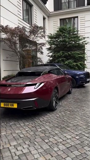 Rolls-Royce 'La Rose Noire' Droptail, Boat Tail & 'Goldfinger' Phantom: an ultra-rare party