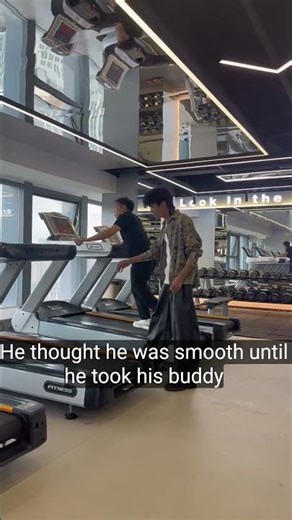 Don’t Try This at the Gym! 🏃‍♂️💨 #usa #funny #america #newyork #viralusa #usatrendling