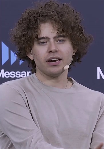 𝐏𝐨𝐥𝐲𝐦𝐚𝐫𝐤𝐞𝐭 𝐭𝐨 𝐑𝐚𝐢𝐬𝐞 𝐚 𝐍𝐞𝐰 𝐅𝐮𝐧𝐝𝐢𝐧𝐠 𝐑𝐨𝐮𝐧𝐝 𝐚𝐭 𝐚 $𝟐𝟎 𝐁𝐢𝐥𝐥𝐢𝐨𝐧 𝐕𝐚𝐥𝐮𝐚𝐭𝐢𝐨𝐧 Polymarket is the world’s leading decentralized prediction market, leveraging blockchain technology to transform collective knowledge into actionable insights. By allowing users to trade on the outcomes of real-world events—ranging from global politics and economic indicators to cultural milestones—the platform creates a high-fidelity