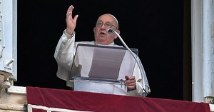 Surrogate babies trapped by war in Ukraine