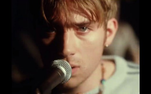 英伦摇滚丨官方MV丨Blur - Beetlebum (Official Music Video)