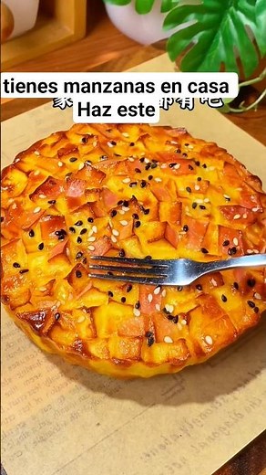 Pastel de manzana fácil 🍎 Suave por dentro y crujiente por fuera