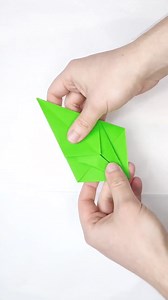 Title: DIY Paper Lily Flower Craft Hashtags #diy #papercraft #lilyflower #craftwithkids #handmade #creativecrafts #parentchildcrafts #flowercrafts #easycrafts #kidscrafts | paper craft