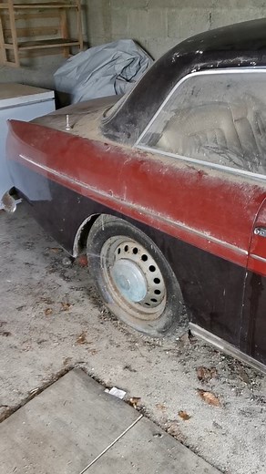 Quirky location for the battery. Quirky push button automatic. Quirky proportions. Not a lot is more quirky than the hugely expensive Bristol cars. Question is, did @jonnycarpervert get the V8 to fire? | The Late Brake Show