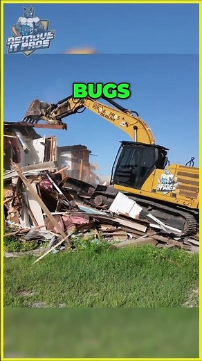 20-Minute House Teardown: Florida Frame House Demolition #shorts