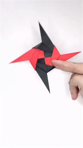 Easy Paper Ninja Star 🔥 . . #papercrafts #papercraft #weapon #ninja #paperninja | People Crafts