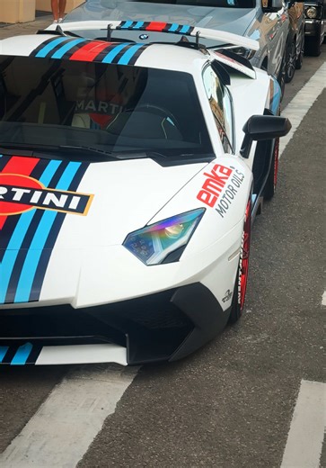 Martini SVJ: A Stunning Lamborghini Showcase