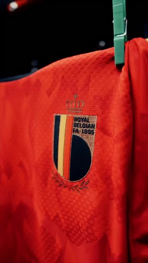 Behind the scenes of our new home shirt. 🎥 #FIFAWORLDCUP | Belgian Red Devils