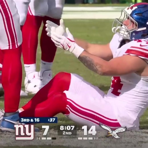 Not a giants fan but am I fan of skat #fyp #nfl #camskattebo #football #viral