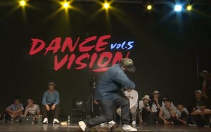 街舞传奇战神Mr.Wiggles潇洒帅气裁判秀精选