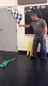 The best way to learn racing flags! 🏁 🎥 skomee IG | Motorsport.com