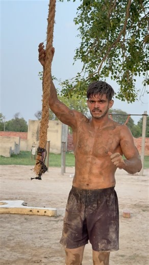 Naveenjaat | Mari Hod Nhi Bcca 🧍 #hardwork #motivation #fitness #viral #openchallenge #ropeclimb #trendingreels #insta #instagram #viralvideos | Instagram