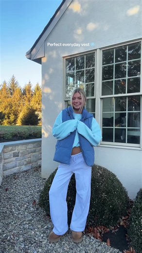 Pee Roxy in the window