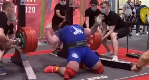 Powerlifter Breaks Both Knees After Squat Goes Horribly Wrong (VIDEO)