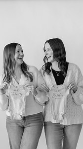 This year was so special because I got to be pregnant at the same time as my sister. We told each other one day apart, were due 2 weeks apart & now our girls are 13 days apart. 🤍 Not to mention we had pretty much identical pregnancies & births. 😅 So special getting to experience this together & getting to watch all the other siblings become aunts & uncles! 🥹 | Carlie Nicole Photography