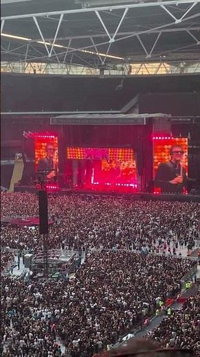 My Chemical Romance Teenagers Live Wembley London MCR #mcr #mychemicalromance #teenagers